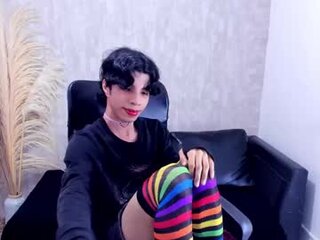 atley_dolly_