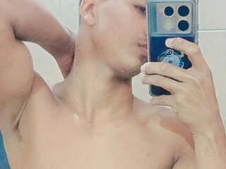 Oliver_Parker