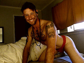 Str8CuriousStud