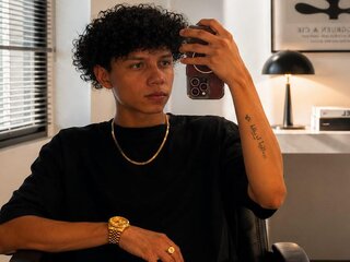 _taylor_black