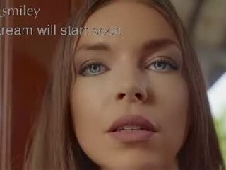 diana_smiley
